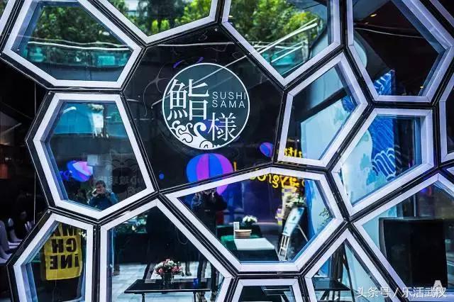 武汉春节新玩法,有一种过年叫宅在家里