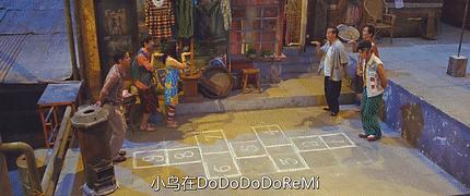 谁说国内没有歌舞片，难道忘了周杰伦的《天台爱情》？