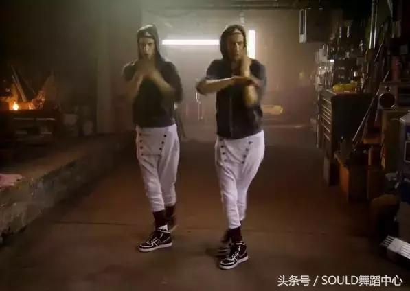 不减震易搭配怎么跳街舞?街舞必备5款鞋!