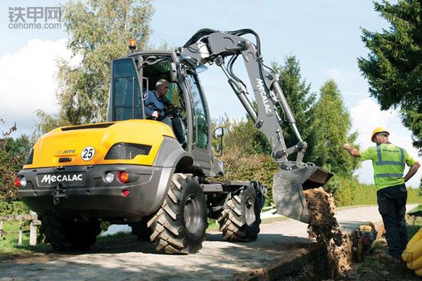 博雷顿纯电动挖掘机,麦克拉克挖掘机多少钱一台