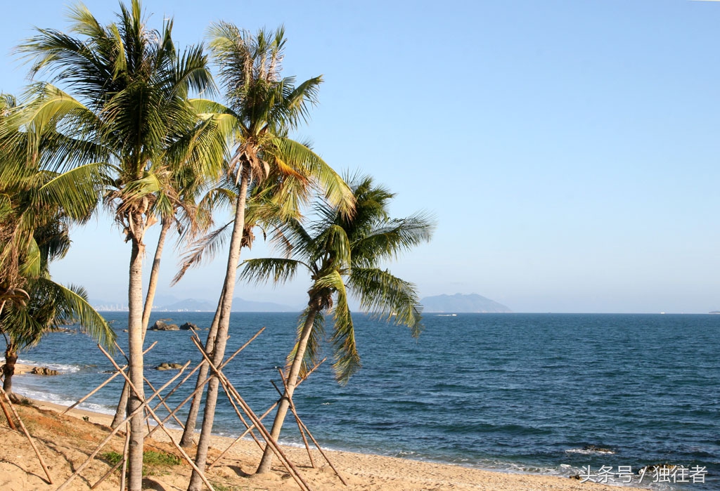 三亚情人湾一个浪漫又静谧的海湾