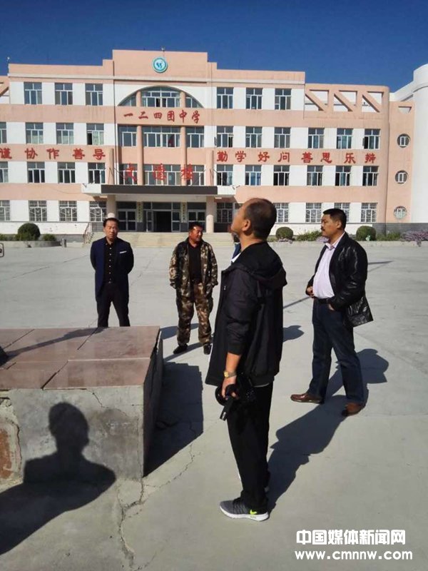 秋色中的*疆新**——故乡高泉（三）