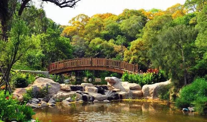 哄女友开心的绝招,哄女朋友的旅游攻略