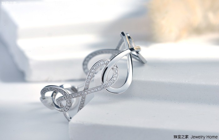 我猜谢瑞麟的设计师是个理工科的情话王