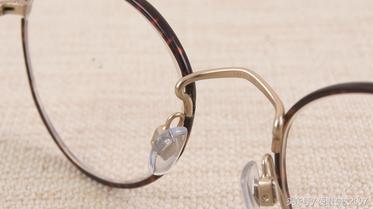 乔治阿玛尼giorgioarmani标识,乔治阿玛尼眼镜ax3007