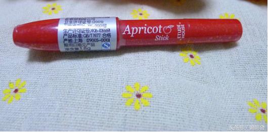 口红颜色推荐大牌2021,最近流行的大牌口红颜色推荐