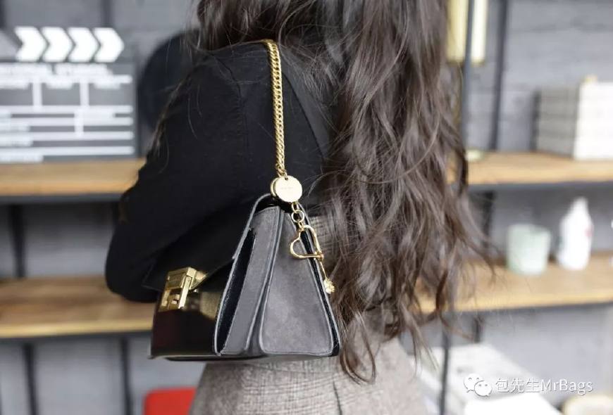 2018流行大牌包包款式,5款小众设计包包还挺特别