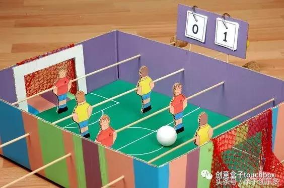 周末在家给孩子做什么玩具,熊孩子在家玩手机