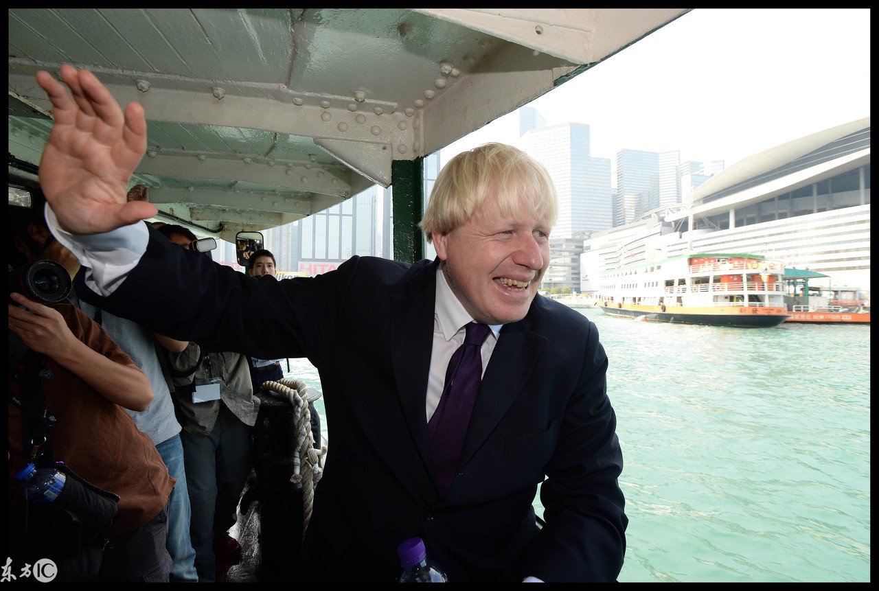 英短公猫6.8公斤算不算胖,橘猫很壮很胖正常吗