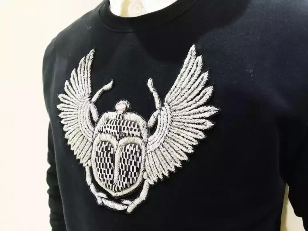 这个意大利奢潮牌火了！林更新活动爱穿，迪玛希为它打CALL