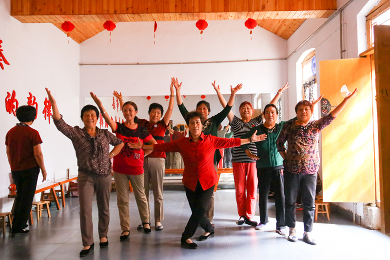 当我老了就住在人数不多的小镇,当我老了我想在平遥这样过