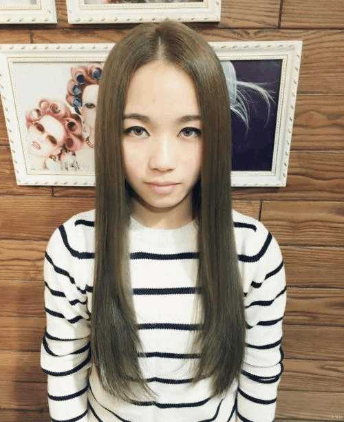 为啥别人中分都是蓬的,为什么有些人中分很好看