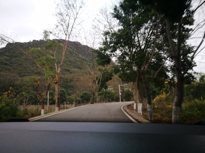 烟雨朦胧中的桂林山水,最简单桂林阳朔西街风景写生图片