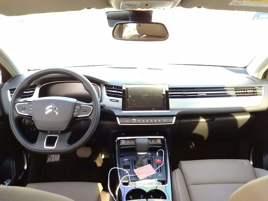 雪铁龙第三代c5用车,雪铁龙c5第三代是哪一年的