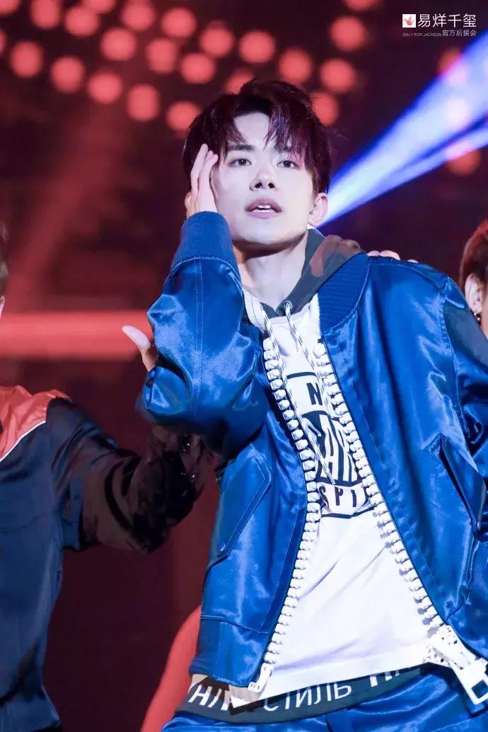 魔法城堡tfboys易烊千玺solo,易烊千玺个人舞台solo舞蹈