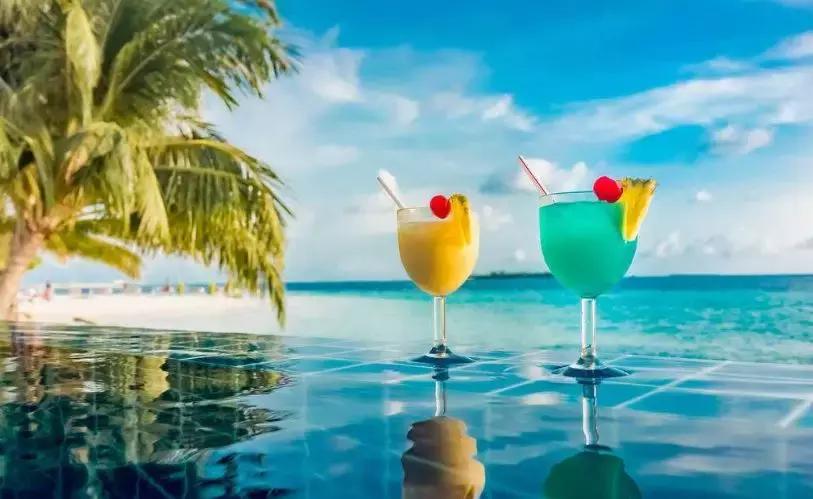 蓝色珊瑚礁鸡尾酒传说故事,蓝色珊瑚礁鸡尾酒怎么喝