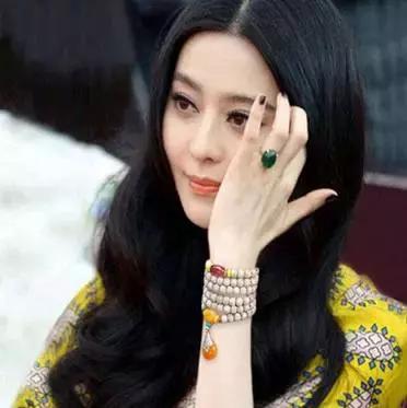 刘雯最美的十种穿搭,刘雯的随性穿搭