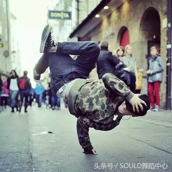 不减震易搭配怎么跳街舞?街舞必备5款鞋!