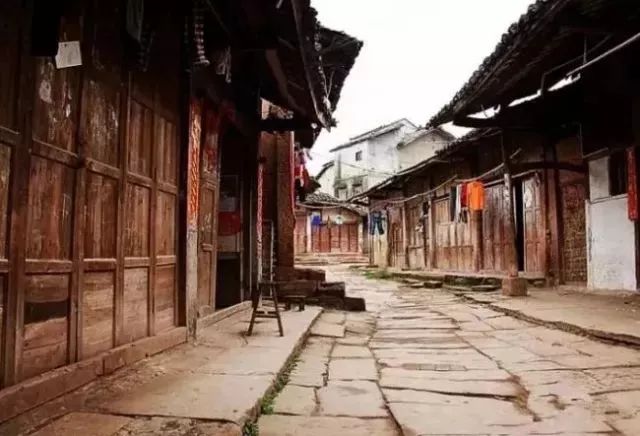 上海17号地铁能直达朱家角镇,上海朱家角地铁17号线出口