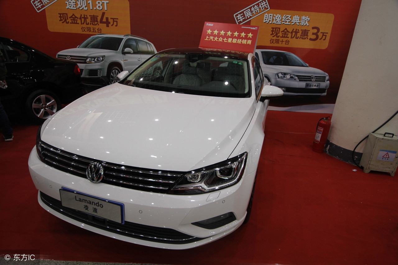 思域和凌渡哪个更值得入手,思域18款1.5t和大众凌渡1.4t
