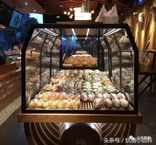 一边疯狂开店一边疯狂倒闭餐饮店,网红面包店停业事件