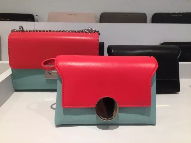 时代广场奥特莱斯打折店,katespade是什么档次