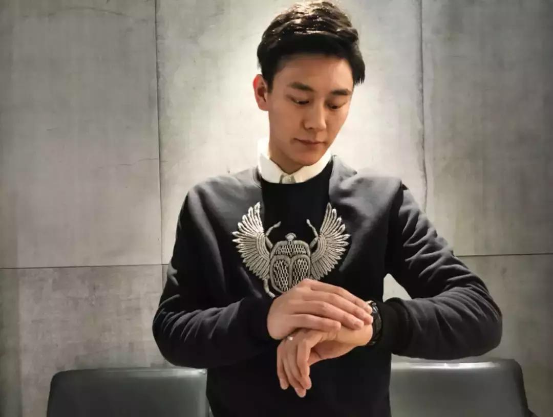 这个意大利奢潮牌火了！林更新活动爱穿，迪玛希为它打CALL