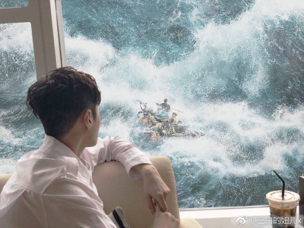 EXO回归艺人,黄子韬新歌获鹿晗力挺,张艺兴吴亦凡却从不问候