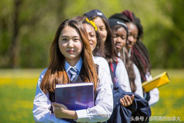 在加拿大留学10年,在加拿大留学怎么样英文