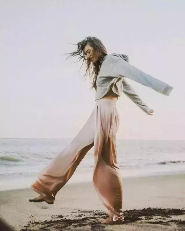 时髦好穿的卫衣合集30款随便挑,多试试这几款时髦卫衣