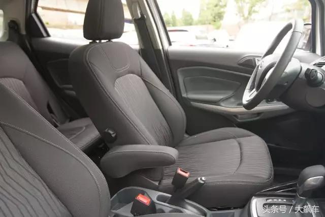 蜡烛灯+糟糕双离合，翼搏简直是廉价货里的“廉价机”！