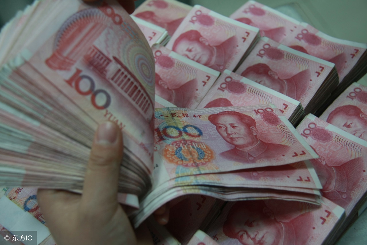 婆婆：生孩子你们不管，买车买房又不出钱，现在想来享福？没门！