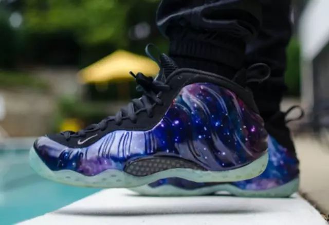 走路身上发光特效,走路带影子特效