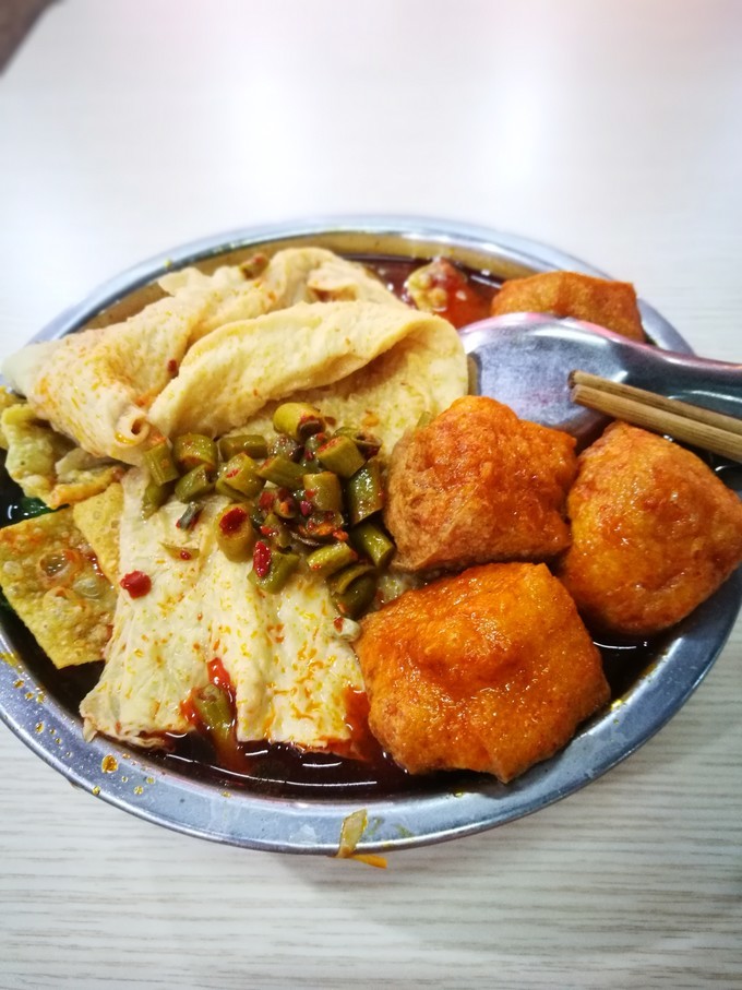 烟雨朦胧中的桂林山水,最简单桂林阳朔西街风景写生图片