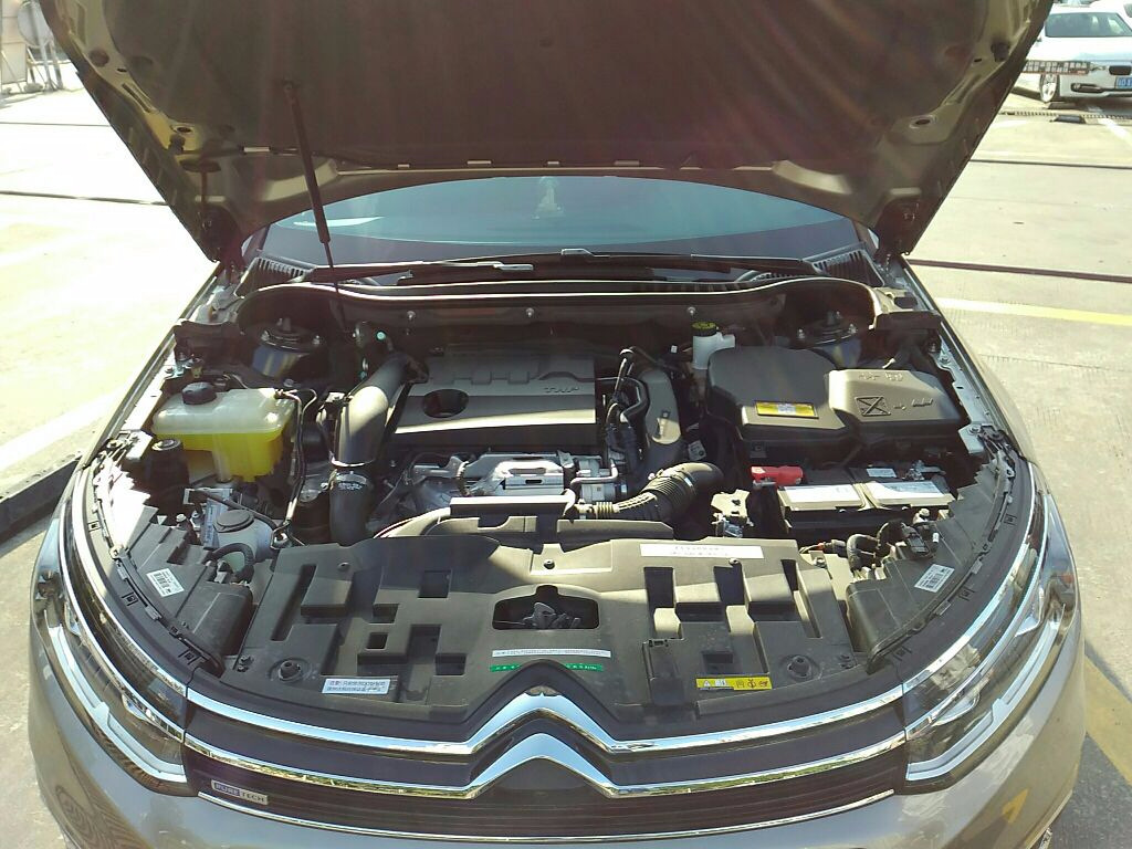 雪铁龙第三代c5用车,雪铁龙c5第三代是哪一年的