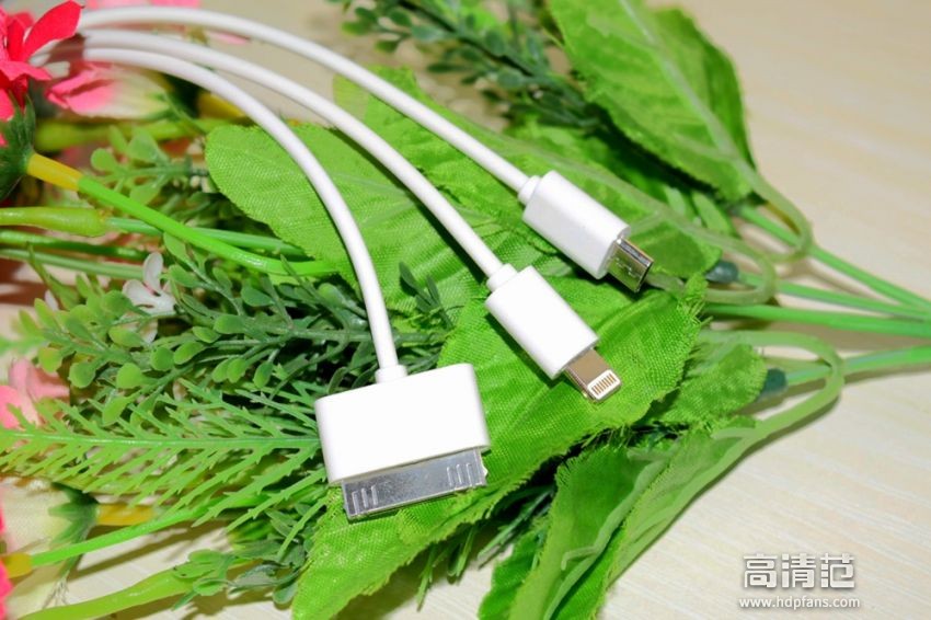 车载应急多功能手电筒,车用户外应急工具多功能手电筒