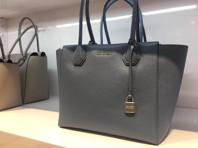 时代广场奥特莱斯打折店,katespade是什么档次