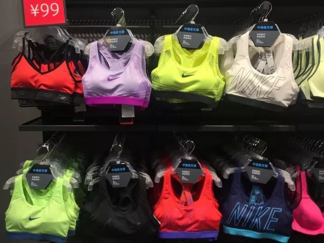 时代广场奥特莱斯打折店,katespade是什么档次