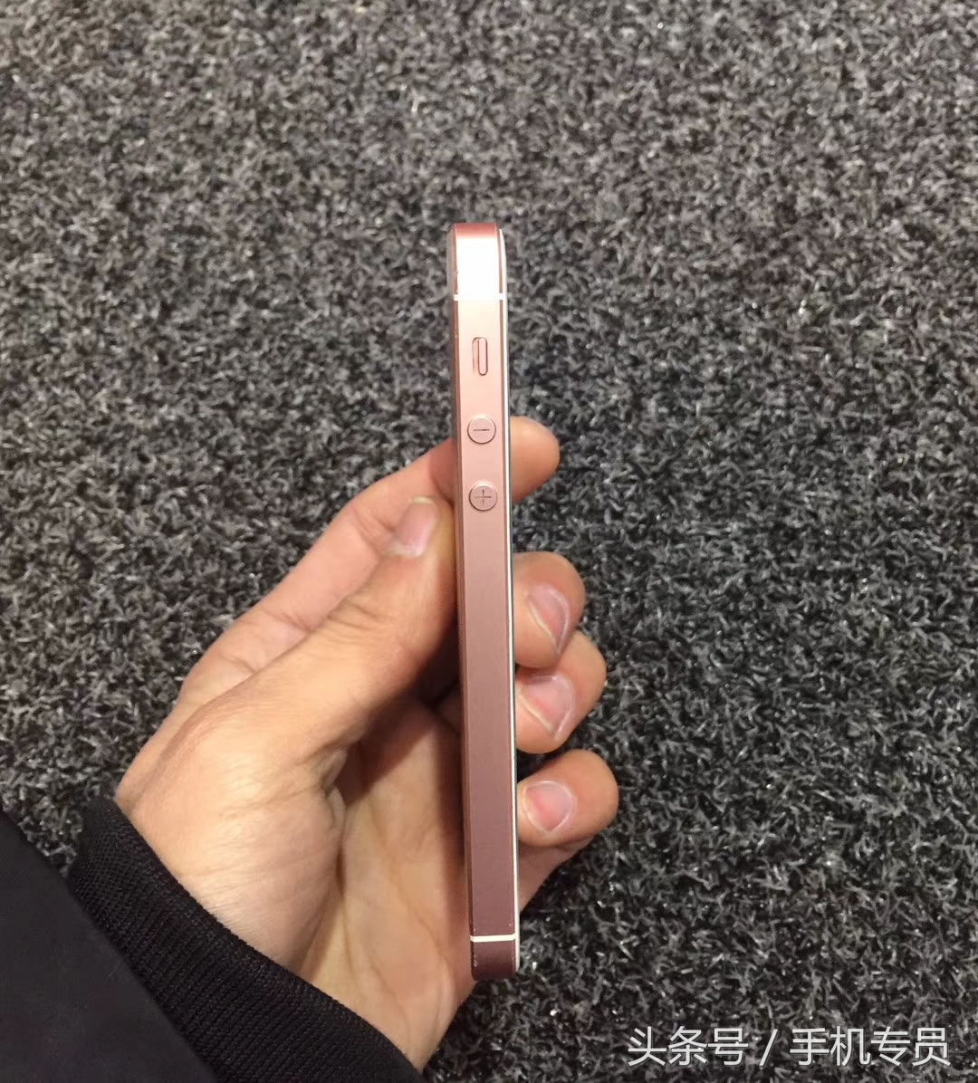 苹果5s和诺基亚6,苹果手机二手价格高的不好出手