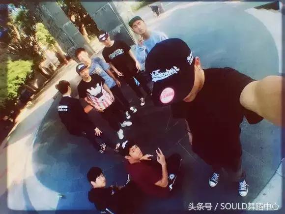 不减震易搭配怎么跳街舞?街舞必备5款鞋!