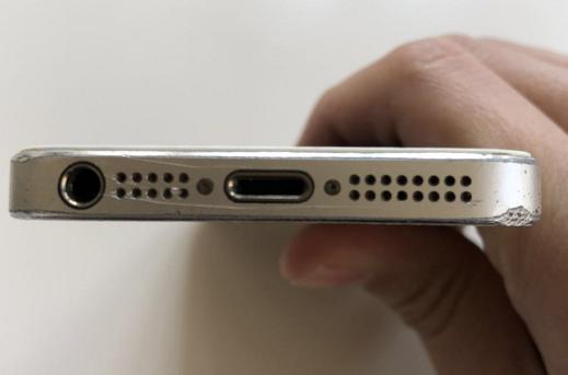 300块钱买的iphone6s,300块的苹果iphone5s开箱体验评测