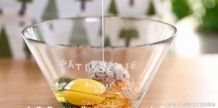 鸡蛋菠菜虾仁饼做法辅食,补钙虾仁豆腐饼