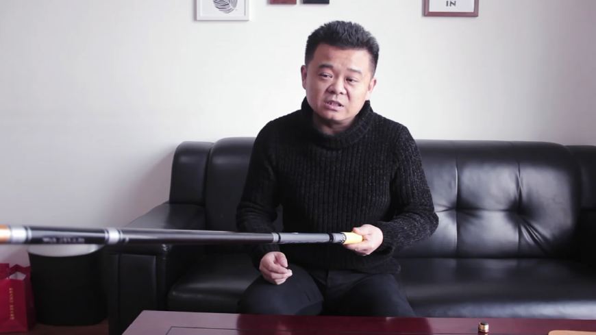 初学钓鱼用的钓鱼竿怎么选择,初学钓鱼选择硬一点的钓竿