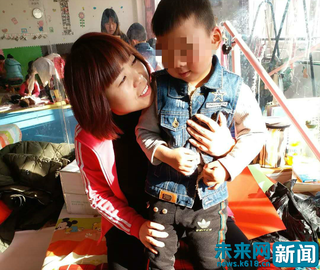 脑瘫康复师康复视频,一个脑瘫儿童的康复路