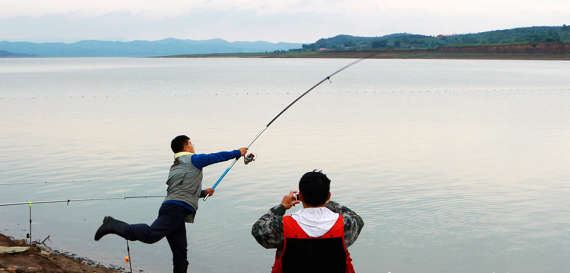 野钓意境图,意境泛舟钓鱼图
