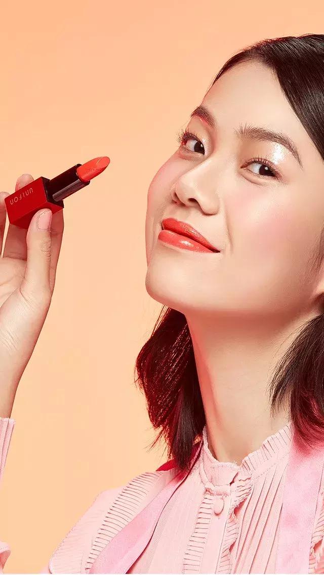 恋与制作人查理苏排行榜,恋与制作人最开始的卡面