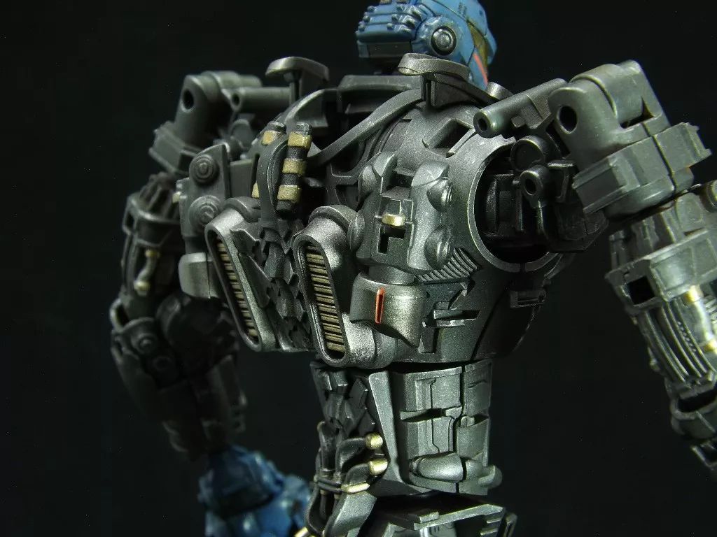 欣赏:环太平洋居然有模型?还有骨架?质量如何?