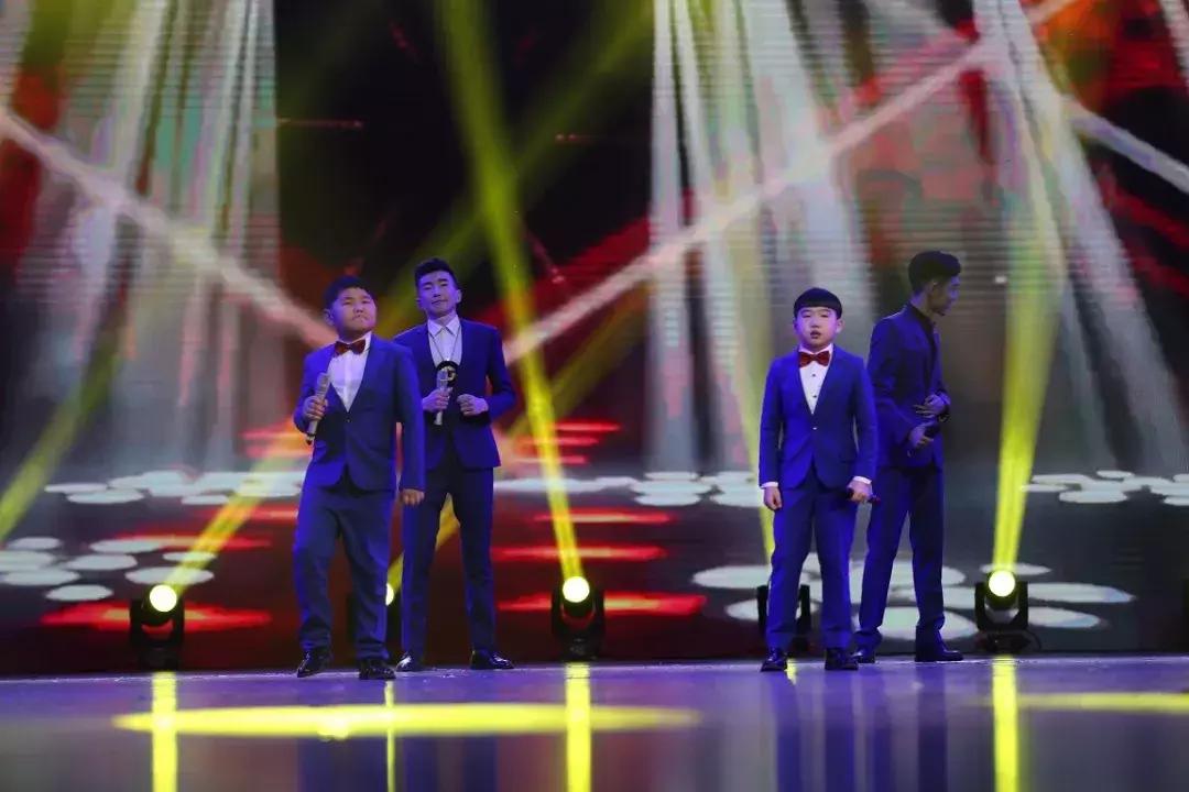 点赞！鄂尔多斯在这场足球盛典中获得集体、个人14项大奖！