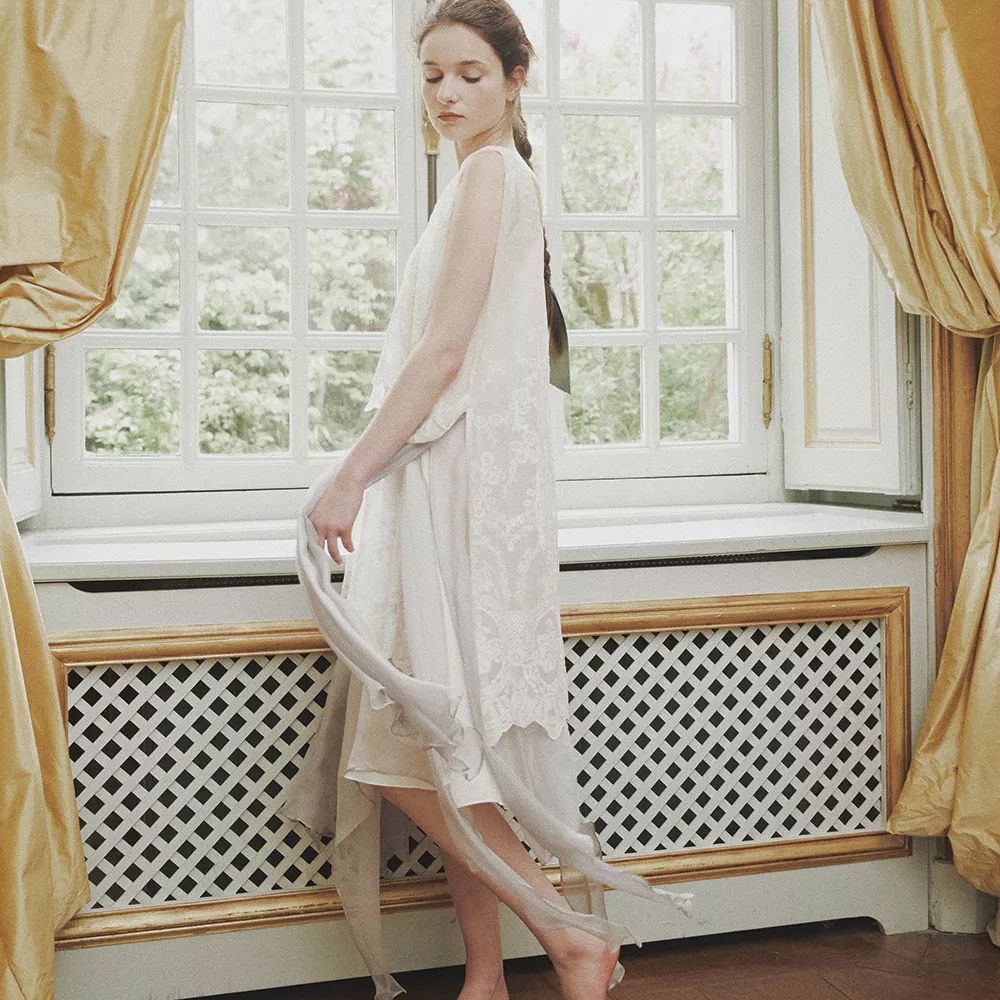 这么美的轻柔仙气的居家服 让你感受「唐顿庄园」般的英式贵族风