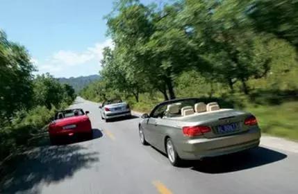 最讨厌的驾驶行为,盘点女生驾驶的奇葩行为